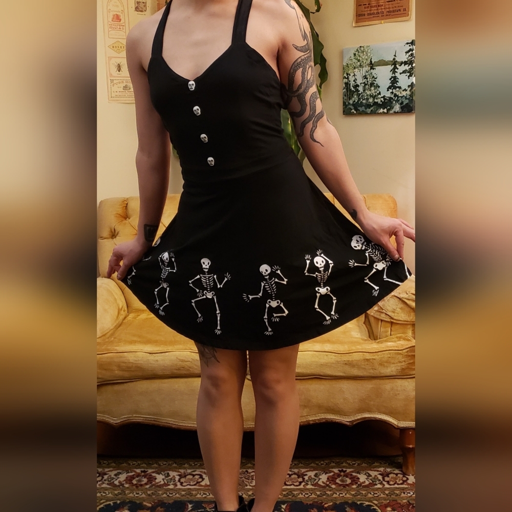 Black Dancing-Skeleton Print Dress